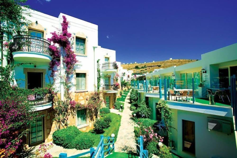 Hotel apartamentowy Siesta